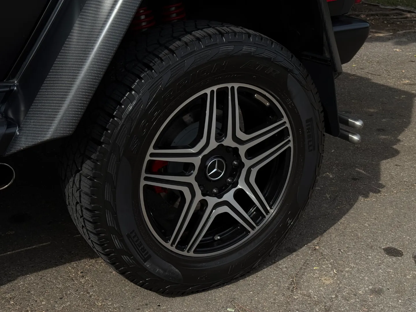 Mercedes Benz G550 4x4 Squared  — photo 19