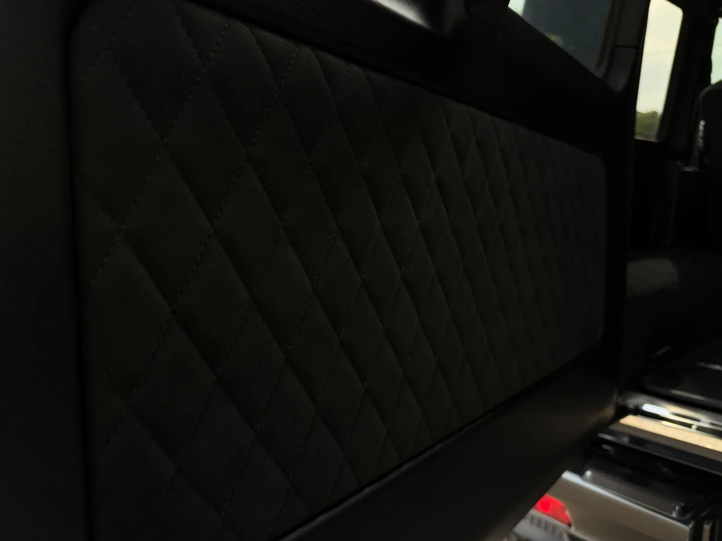 Mercedes Benz G550 4x4 Squared  — photo 43