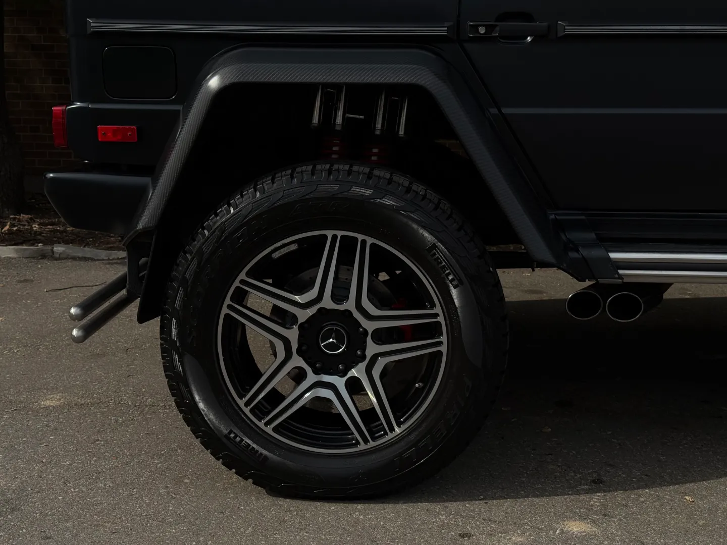 Mercedes Benz G550 4x4 Squared  — photo 94