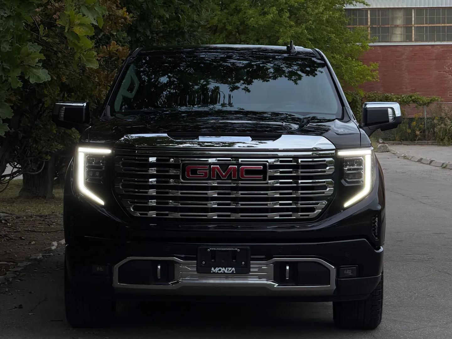GMC Sierra 1500 Denali Crew — photo 4