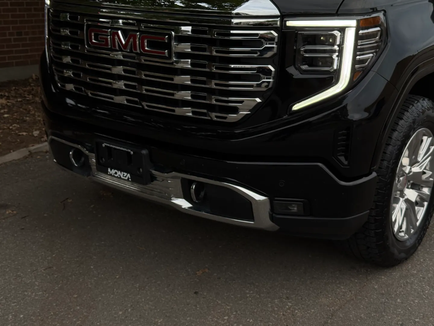 GMC Sierra 1500 Denali Crew — photo 9
