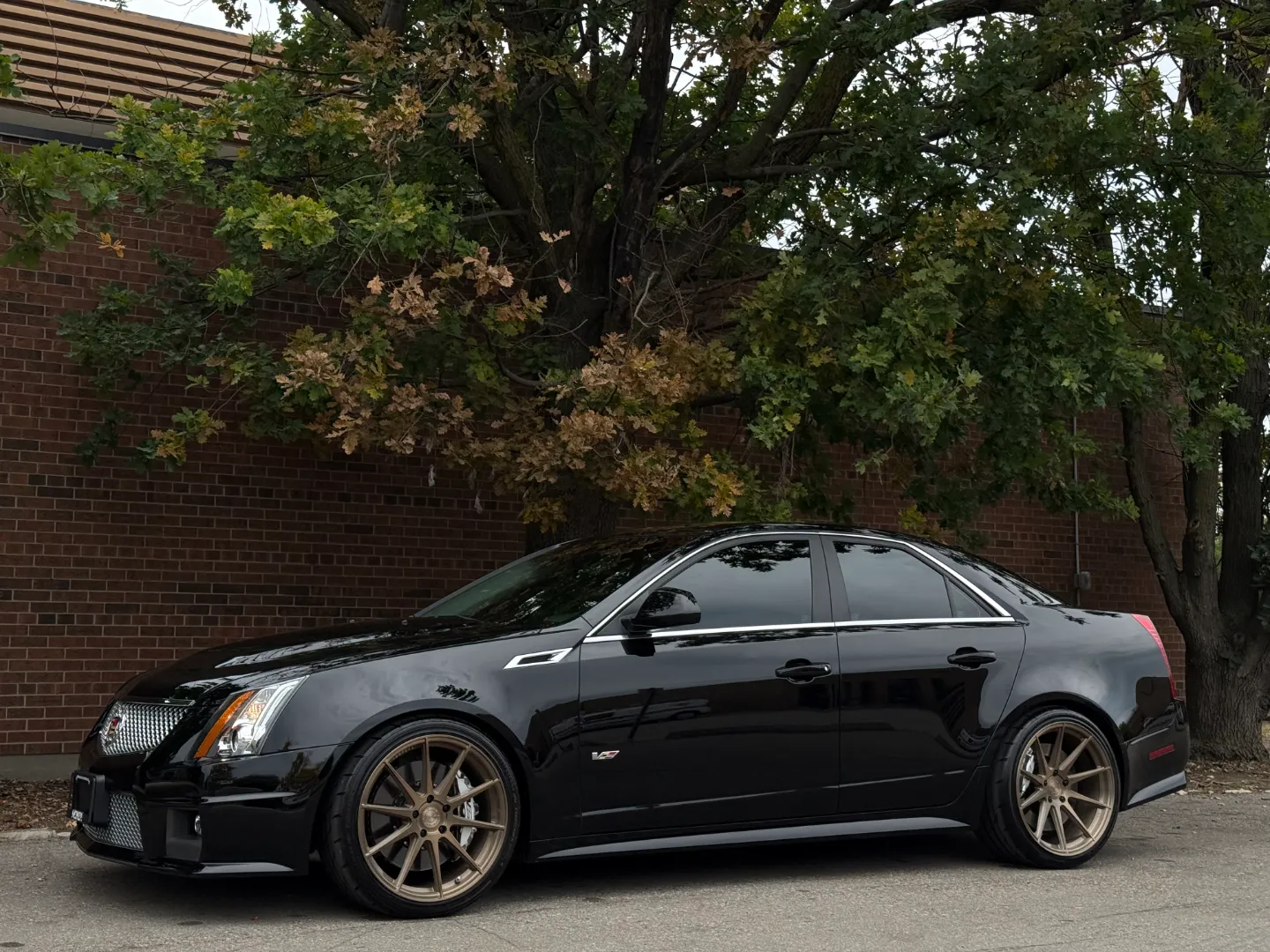 Cadillac CTS-V Sedan — photo 11