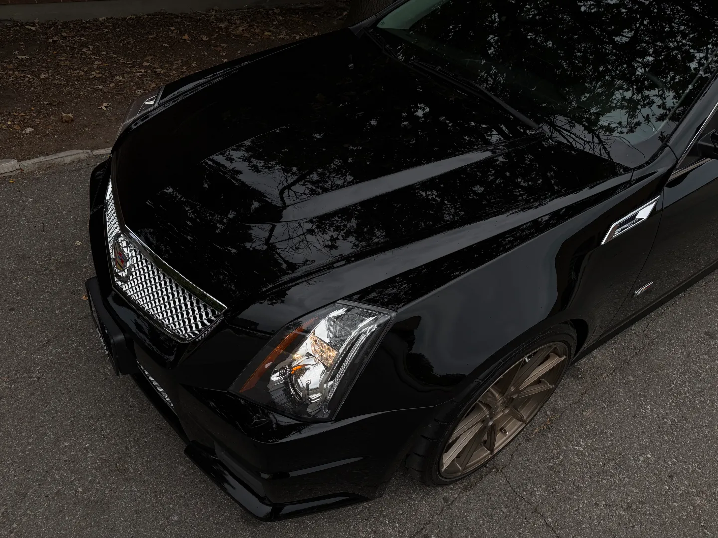 Cadillac CTS-V Sedan — photo 18