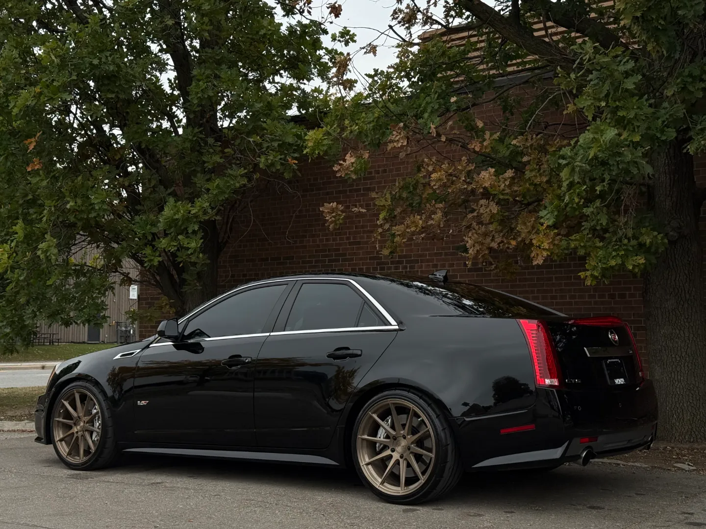 Cadillac CTS-V Sedan — photo 23