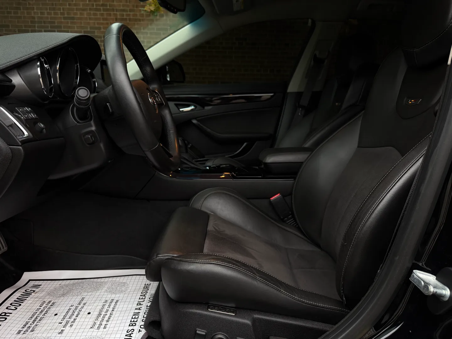 Cadillac CTS-V Sedan — photo 38