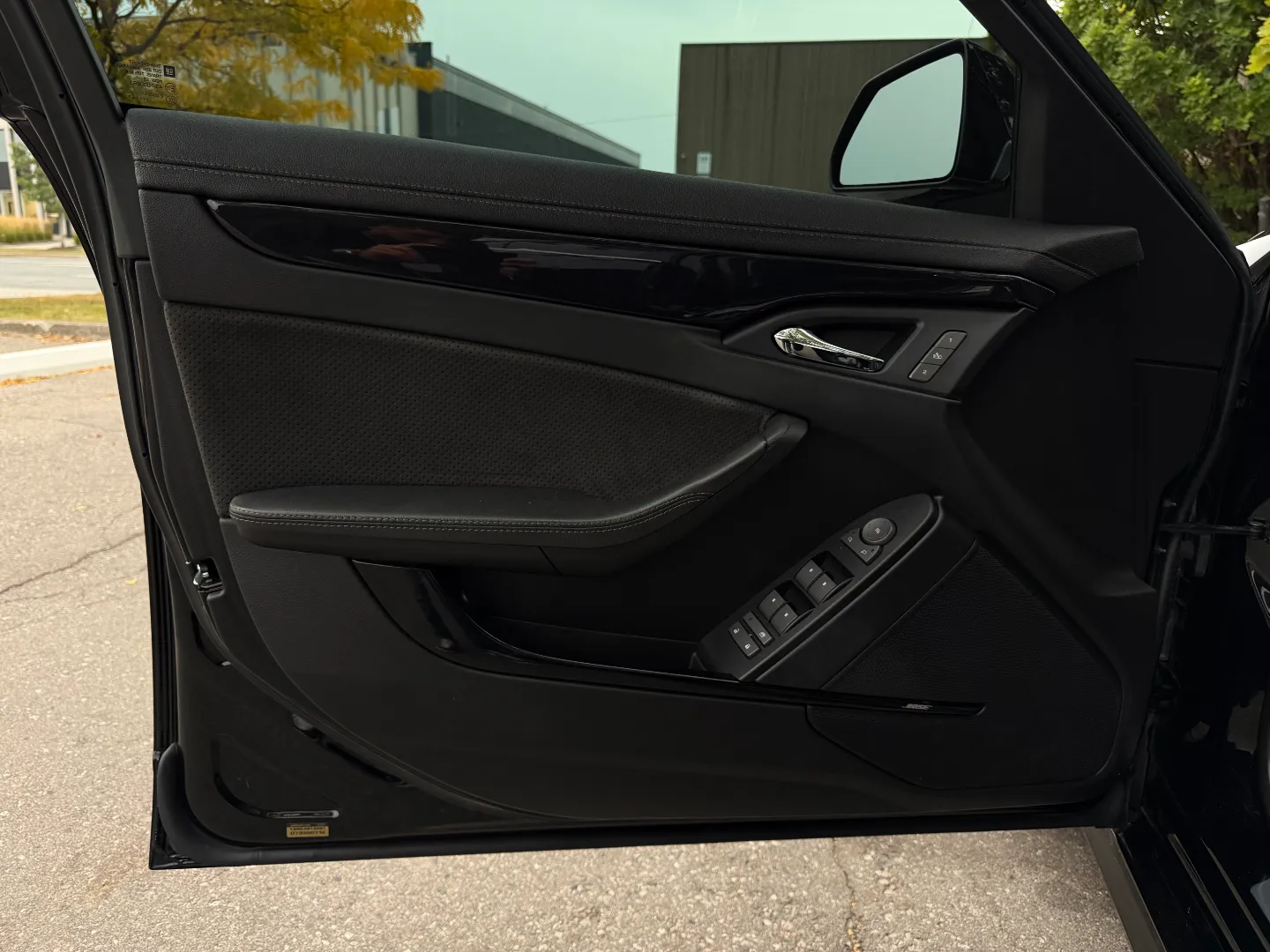 Cadillac CTS-V Sedan — photo 43