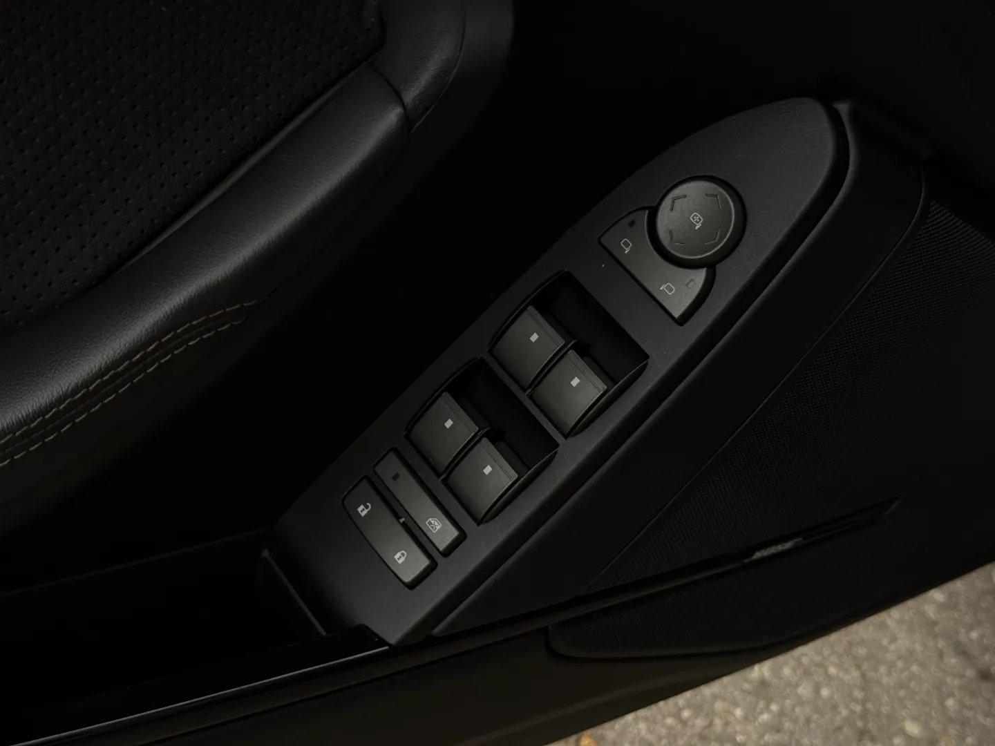 Cadillac CTS-V Sedan — photo 45
