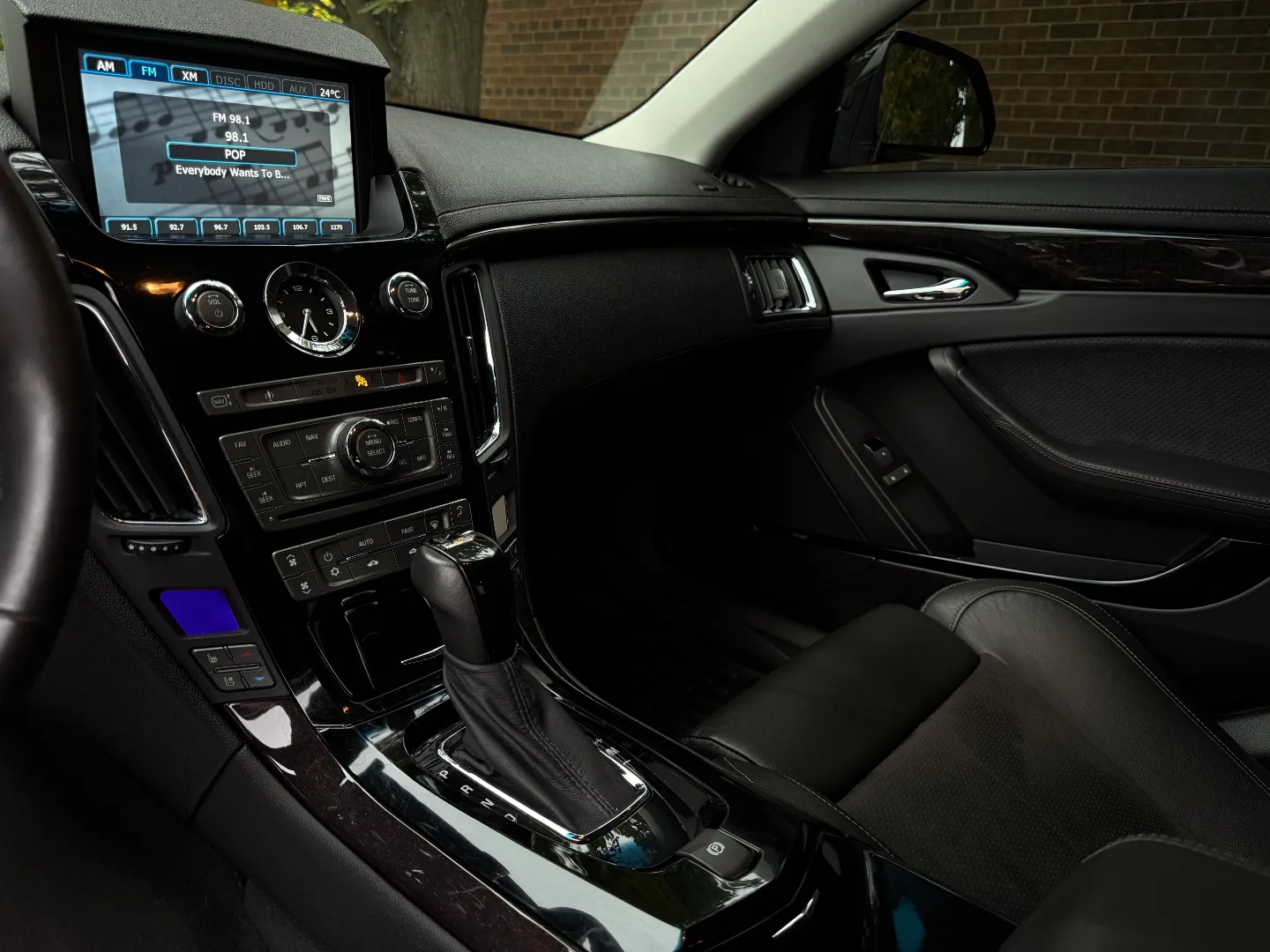 Cadillac CTS-V Sedan — photo 47