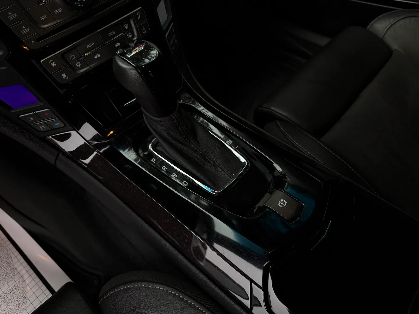 Cadillac CTS-V Sedan — photo 48