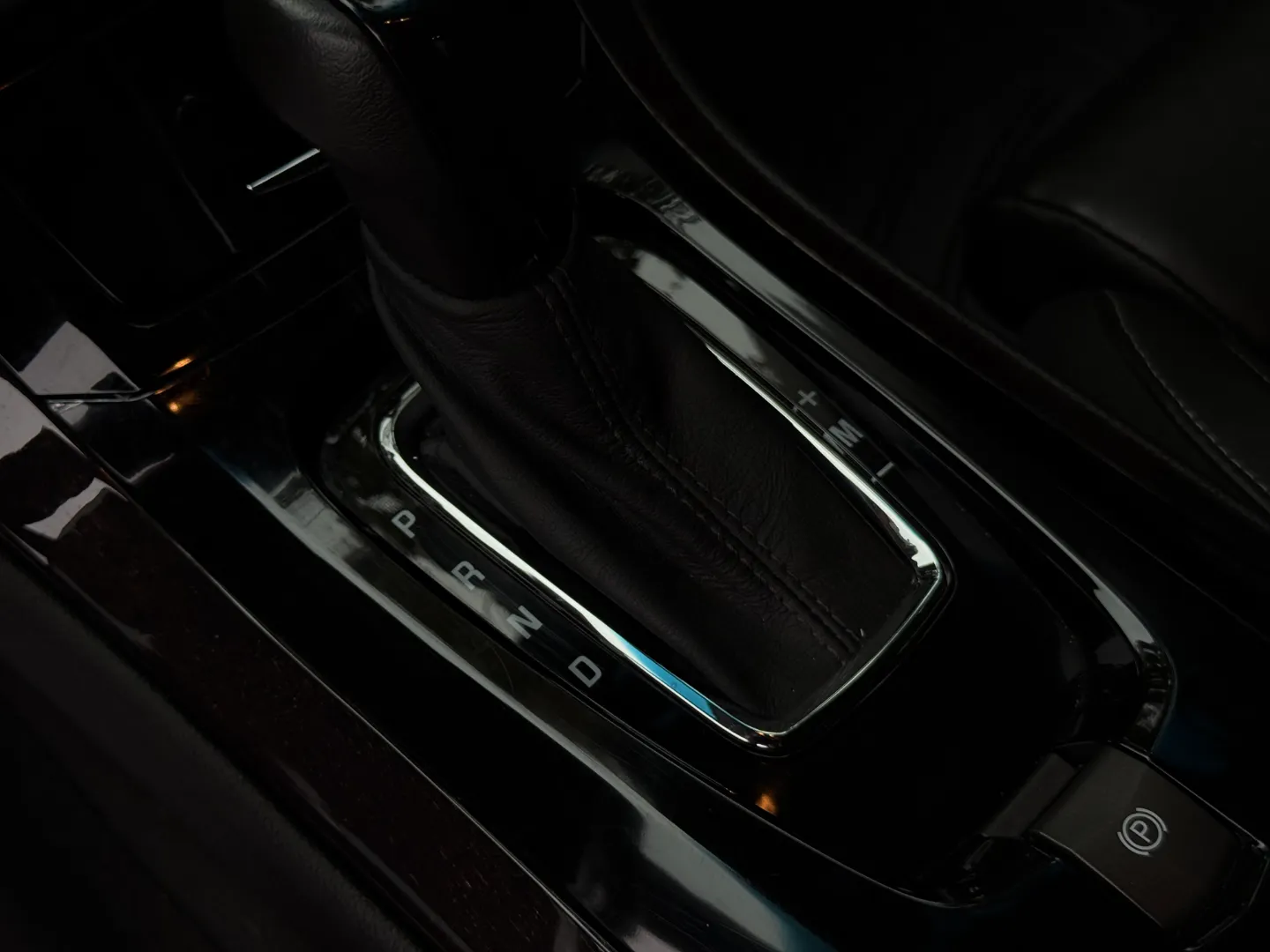 Cadillac CTS-V Sedan — photo 50