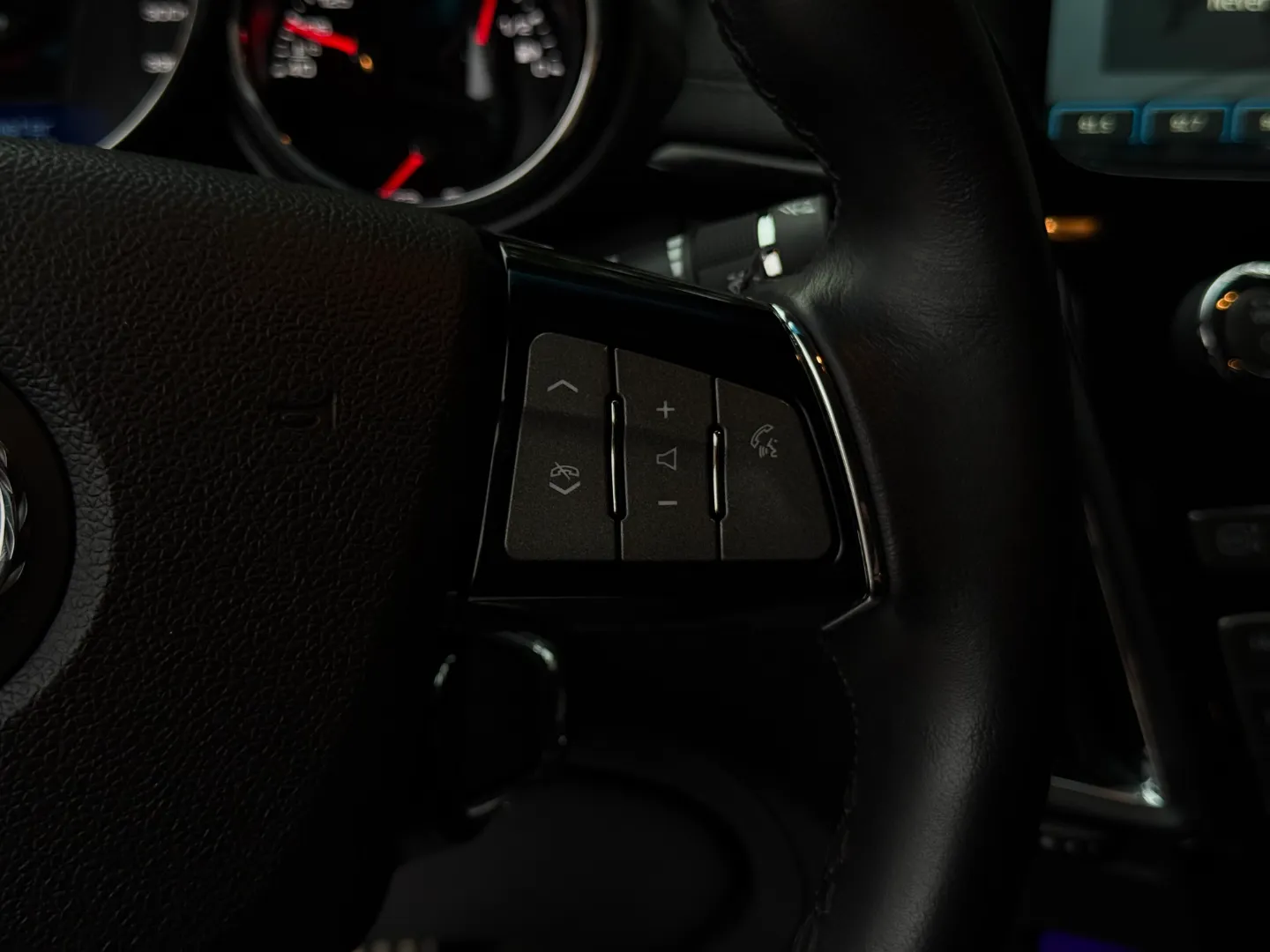 Cadillac CTS-V Sedan — photo 70