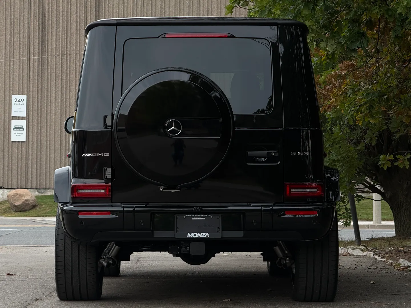 Mercedes Benz G63 AMG  — photo 27