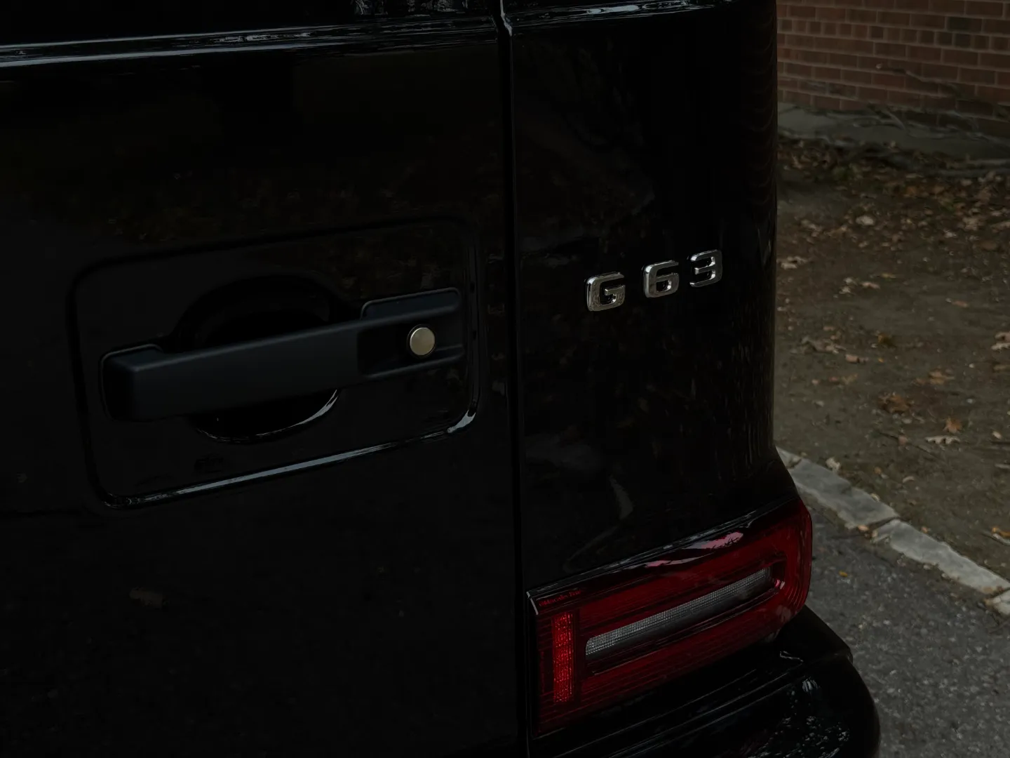Mercedes Benz G63 AMG  — photo 29