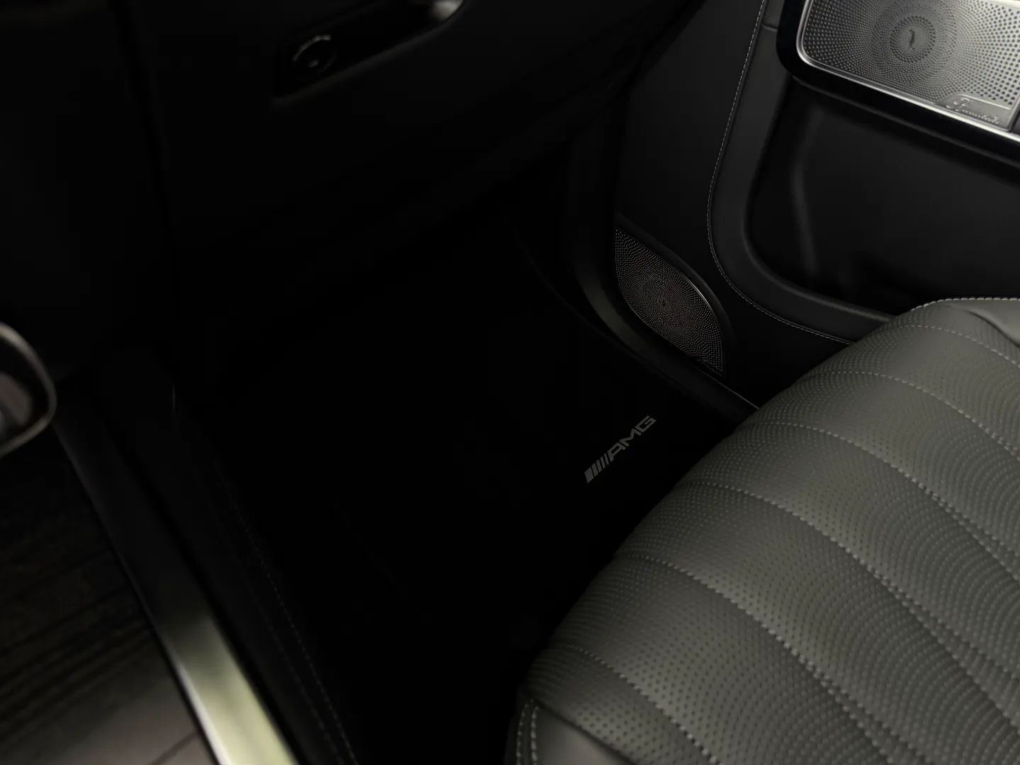 Mercedes Benz G63 AMG  — photo 67
