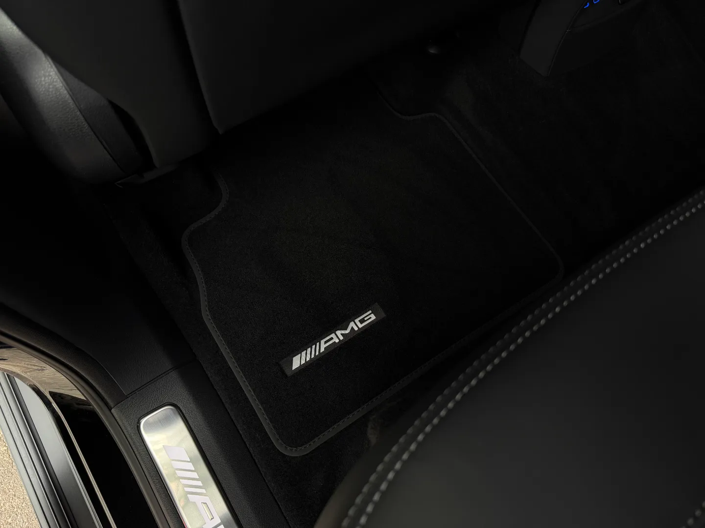 Mercedes Benz G63 AMG  — photo 86
