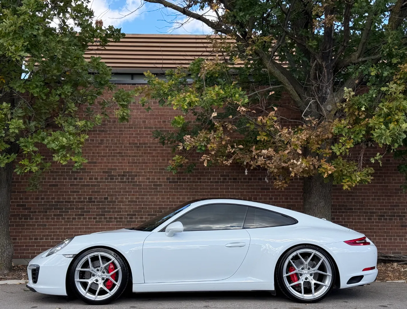 Porsche 911 Carrera S Coupe — photo 11