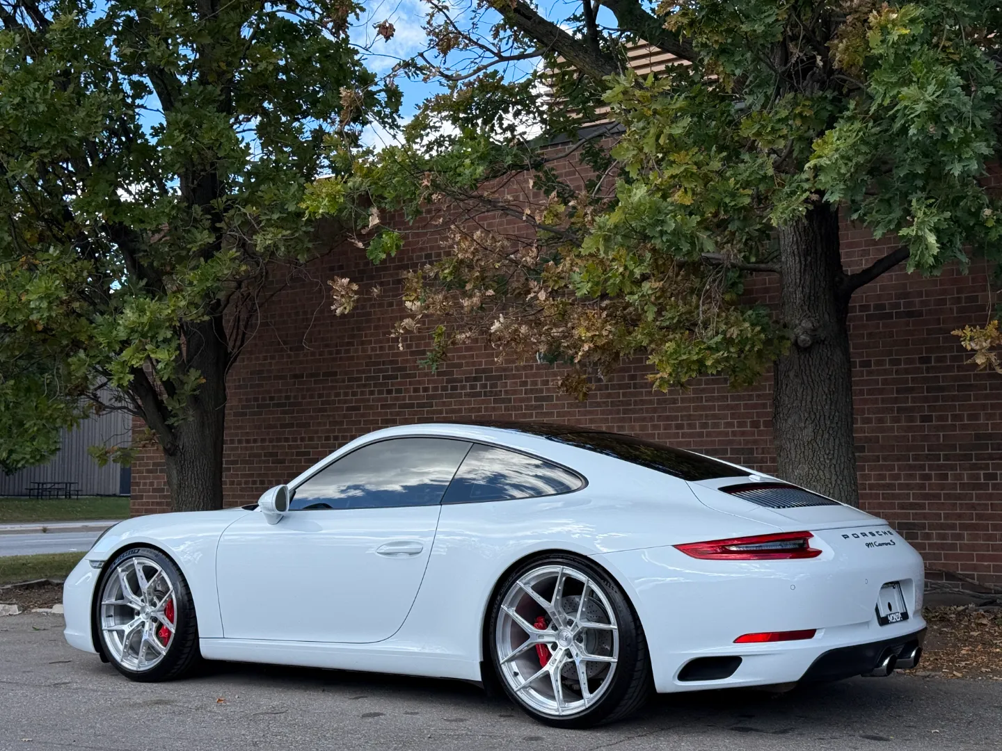 Porsche 911 Carrera S Coupe — photo 22