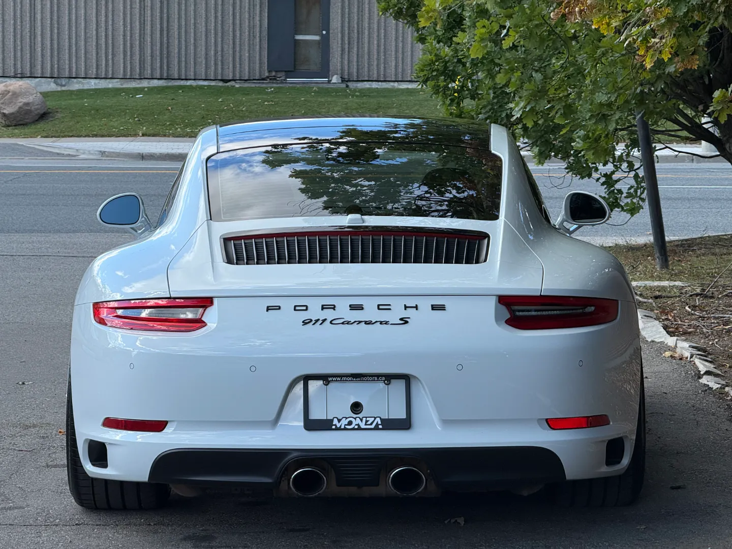 Porsche 911 Carrera S Coupe — photo 24