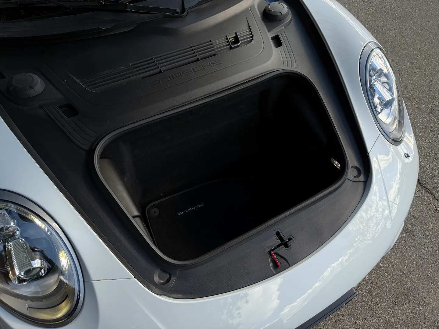 Porsche 911 Carrera S Coupe — photo 31