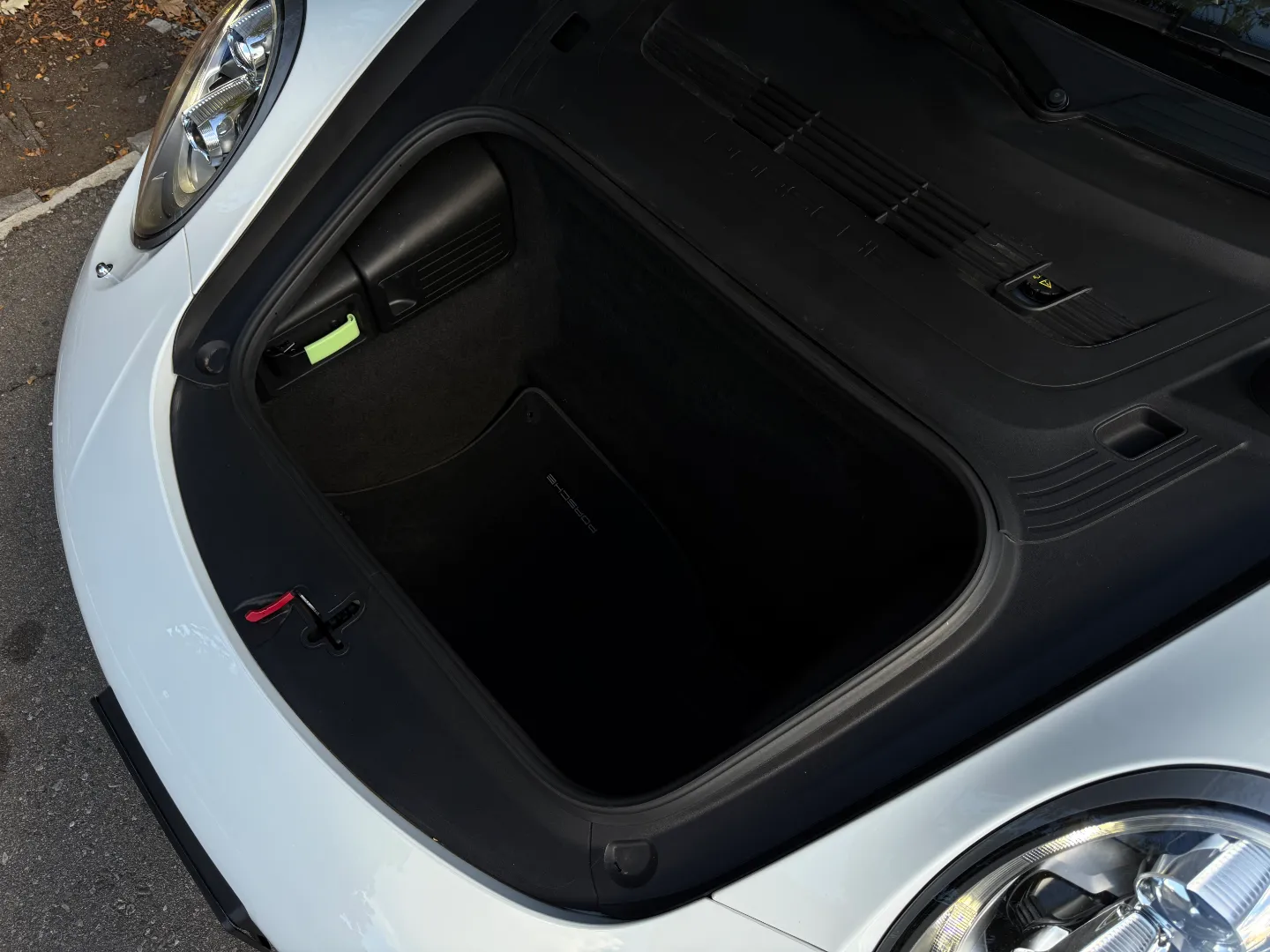 Porsche 911 Carrera S Coupe — photo 33