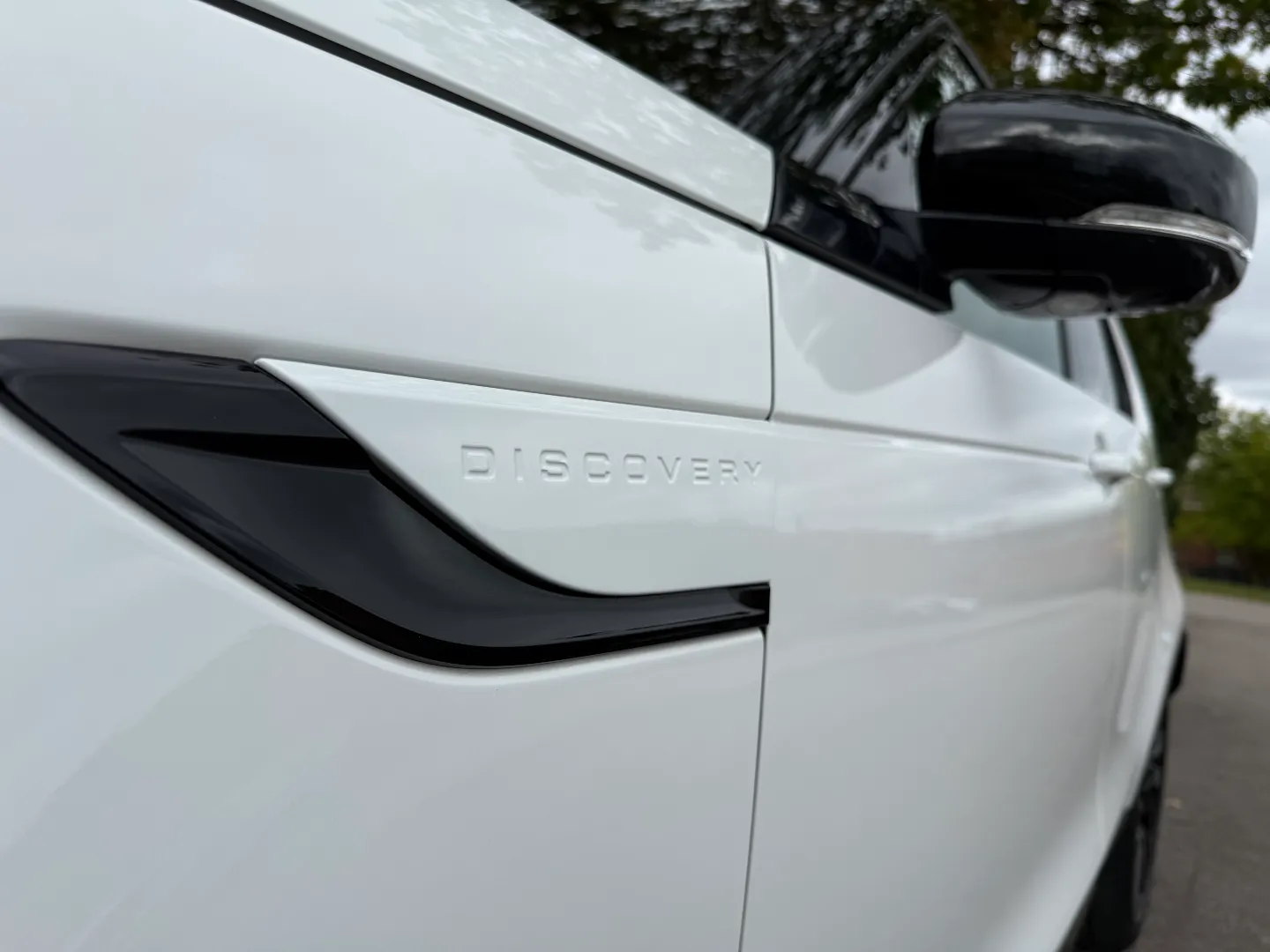 Land Rover Discovery S R-Dynamic — photo 19