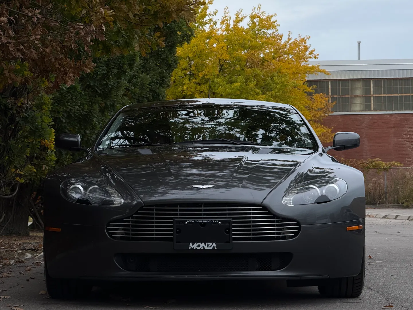 Aston Martin V8 Vantage Coupe 6 Speed Manual — photo 5