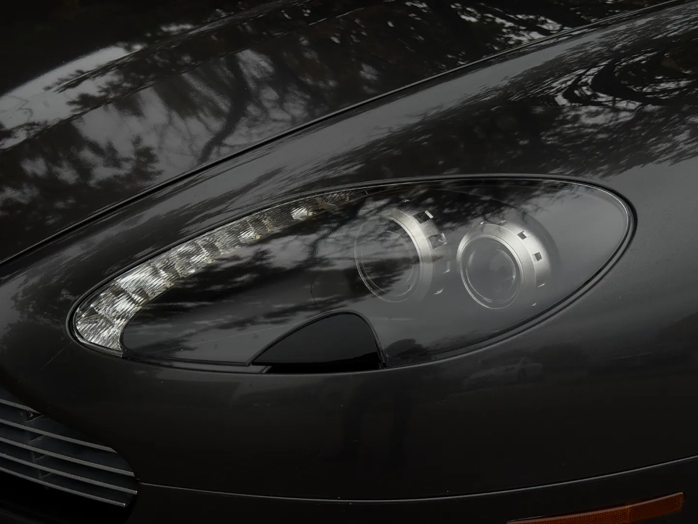 Aston Martin V8 Vantage Coupe 6 Speed Manual — photo 7