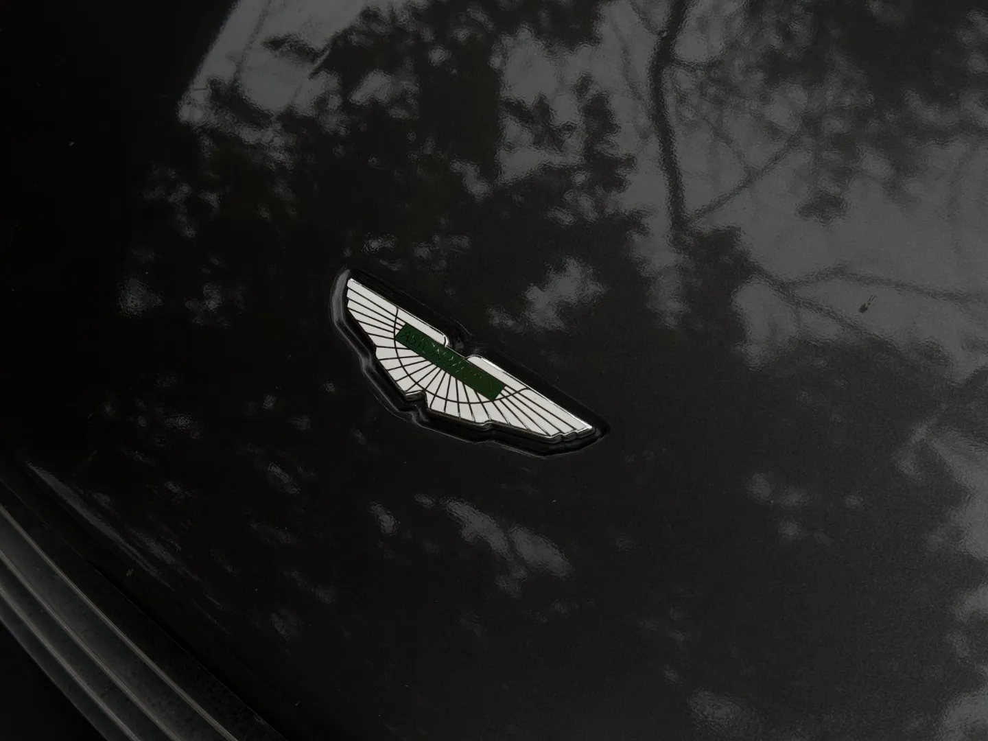 Aston Martin V8 Vantage Coupe 6 Speed Manual — photo 8