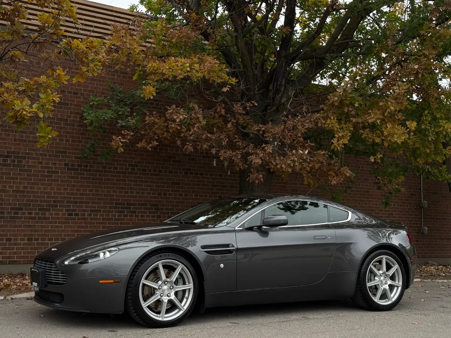 Aston Martin V8 Vantage Coupe 6 Speed Manual — photo 10