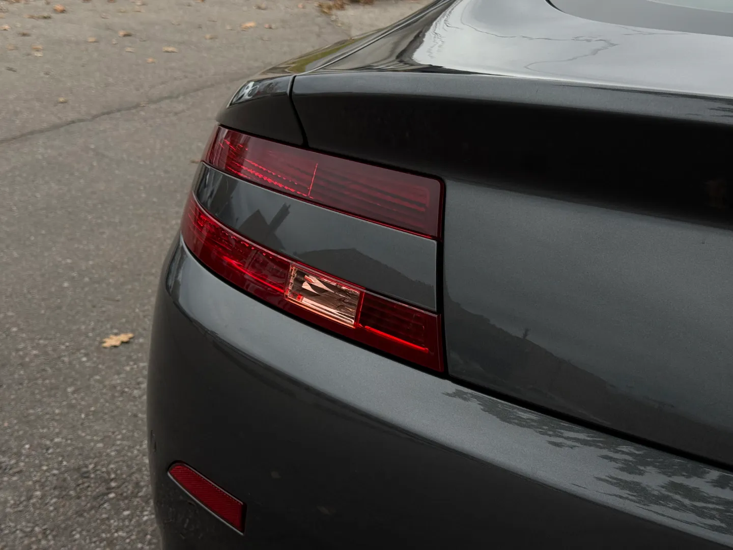 Aston Martin V8 Vantage Coupe 6 Speed Manual — photo 27