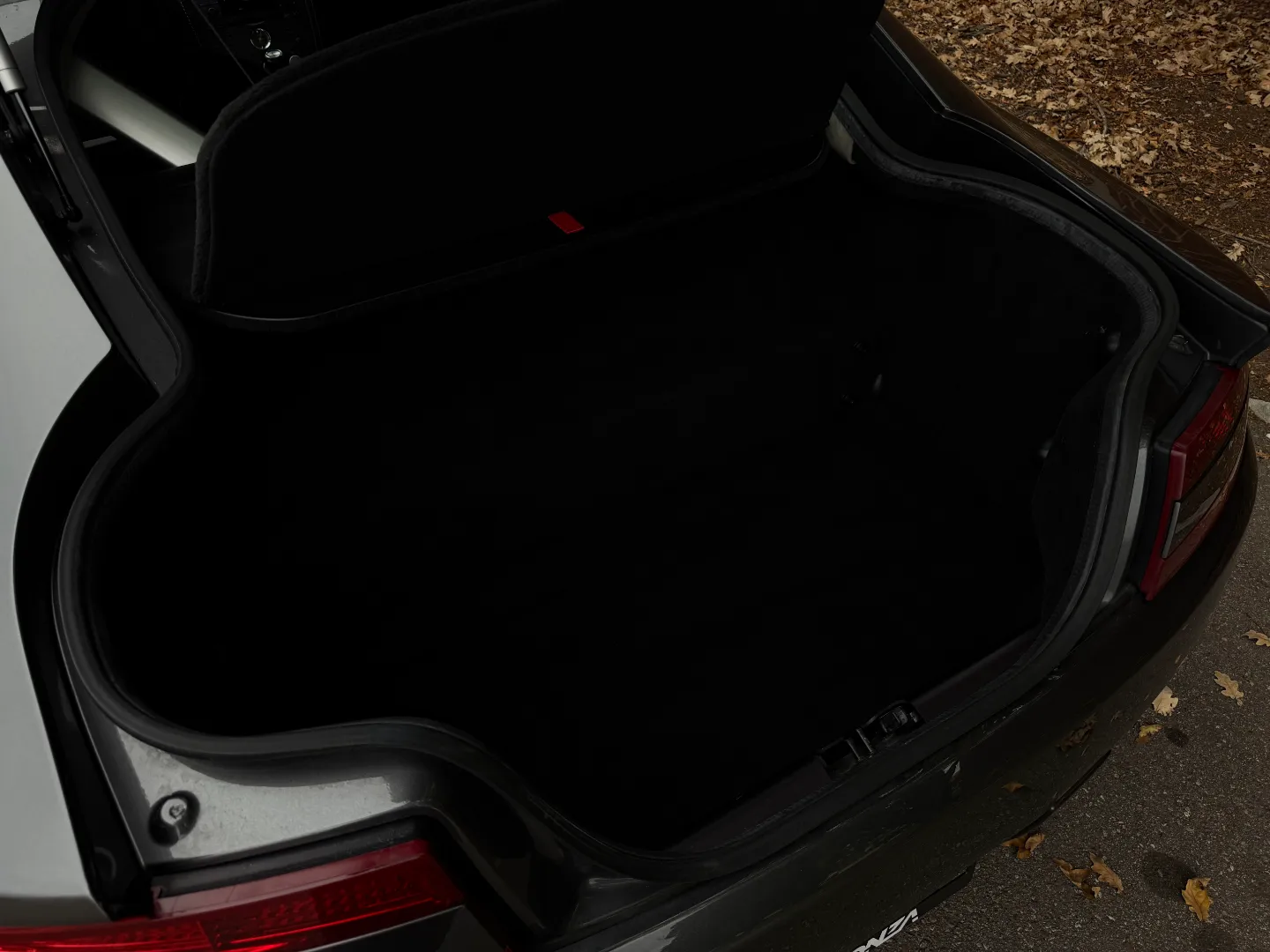 Aston Martin V8 Vantage Coupe 6 Speed Manual — photo 32