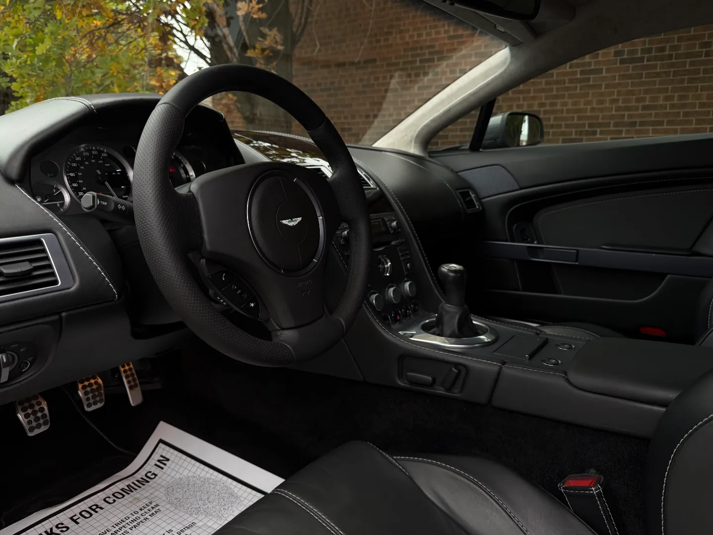 Aston Martin V8 Vantage Coupe 6 Speed Manual — photo 39