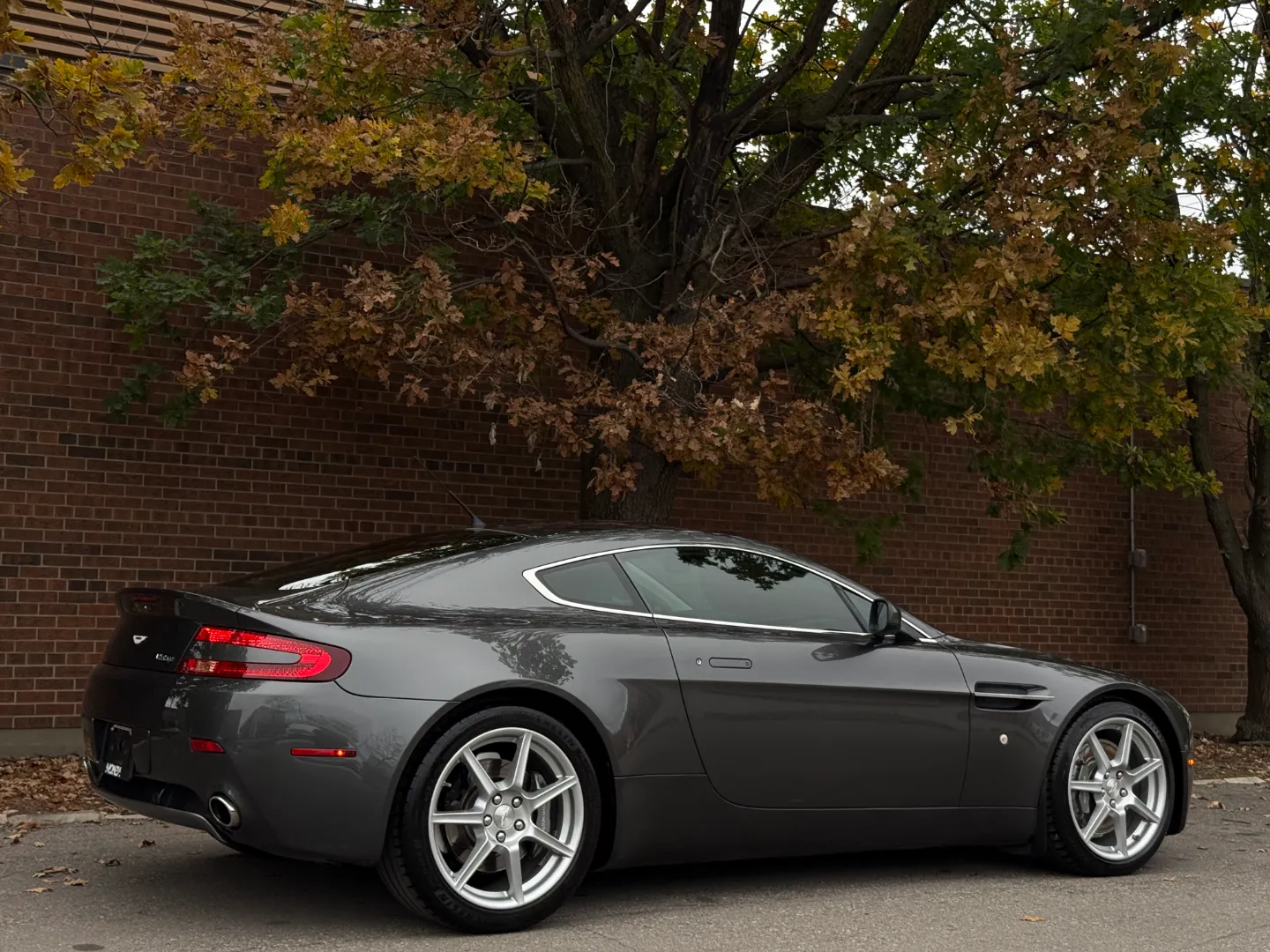 Aston Martin V8 Vantage Coupe 6 Speed Manual — photo 72